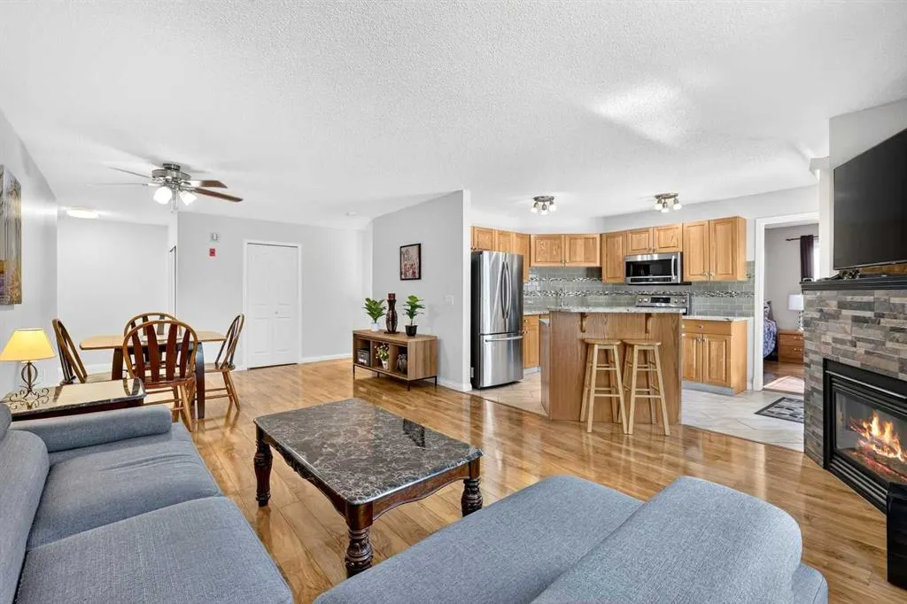 5105 Valleyview Park SE #105