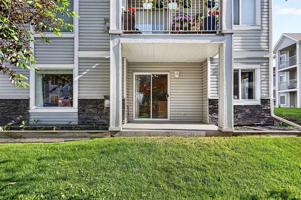 5105 Valleyview Park SE #105