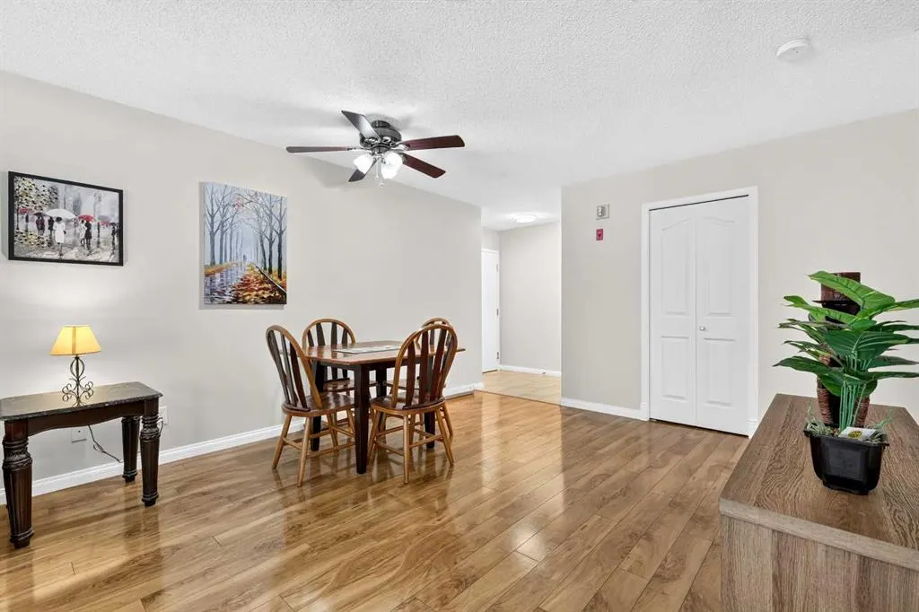 5105 Valleyview Park SE #105