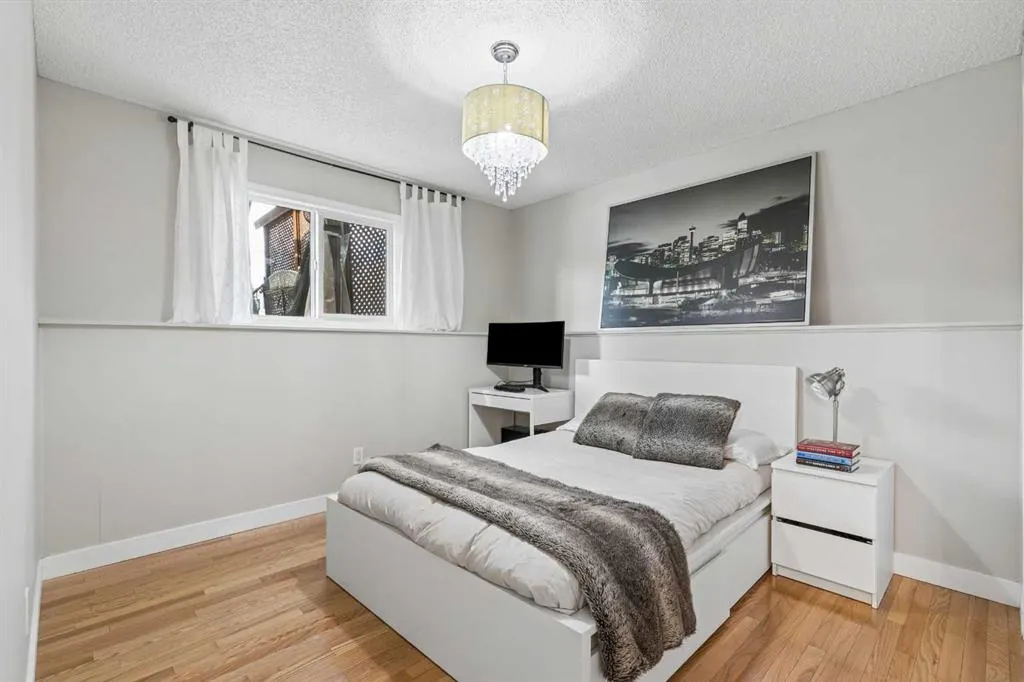 43 Lake Sundance Place SE