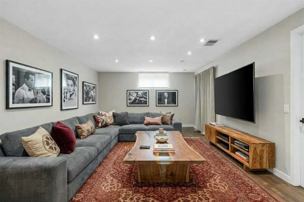 43 Lake Sundance Place SE