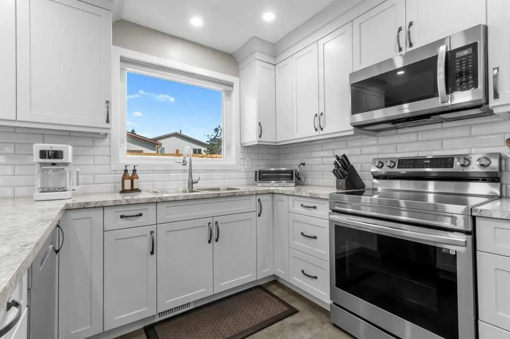 21 Elkin Close