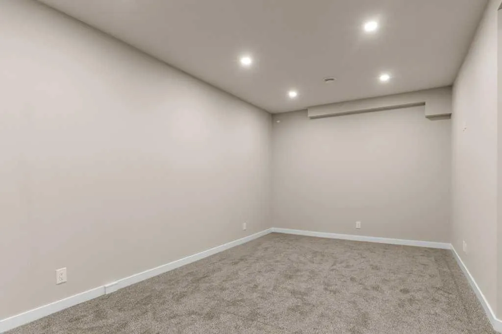 21 Elkin Close
