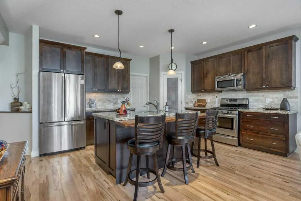 312 Crawford Close