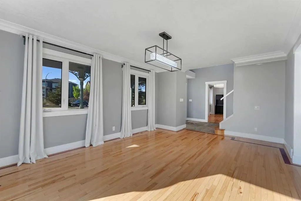 707 East Lakeview Road