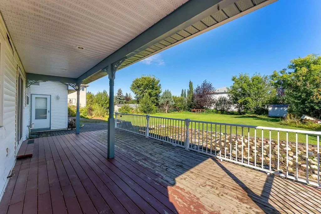 707 East Lakeview Road