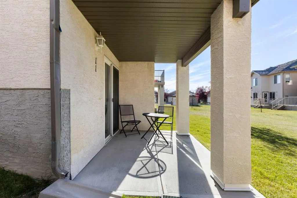 11 Royal Crest Court NW