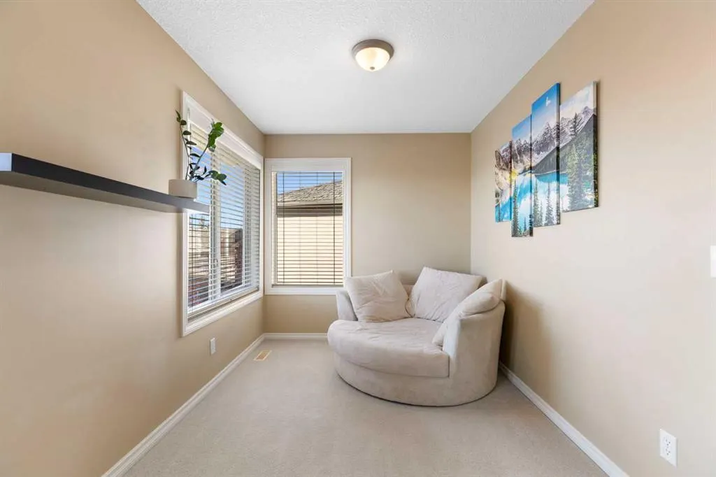 11 Royal Crest Court NW