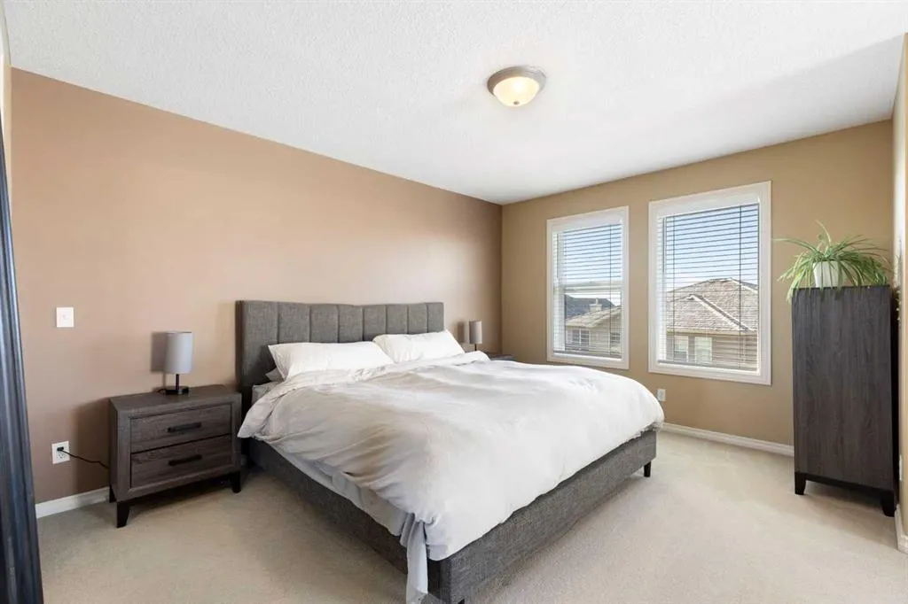 11 Royal Crest Court NW