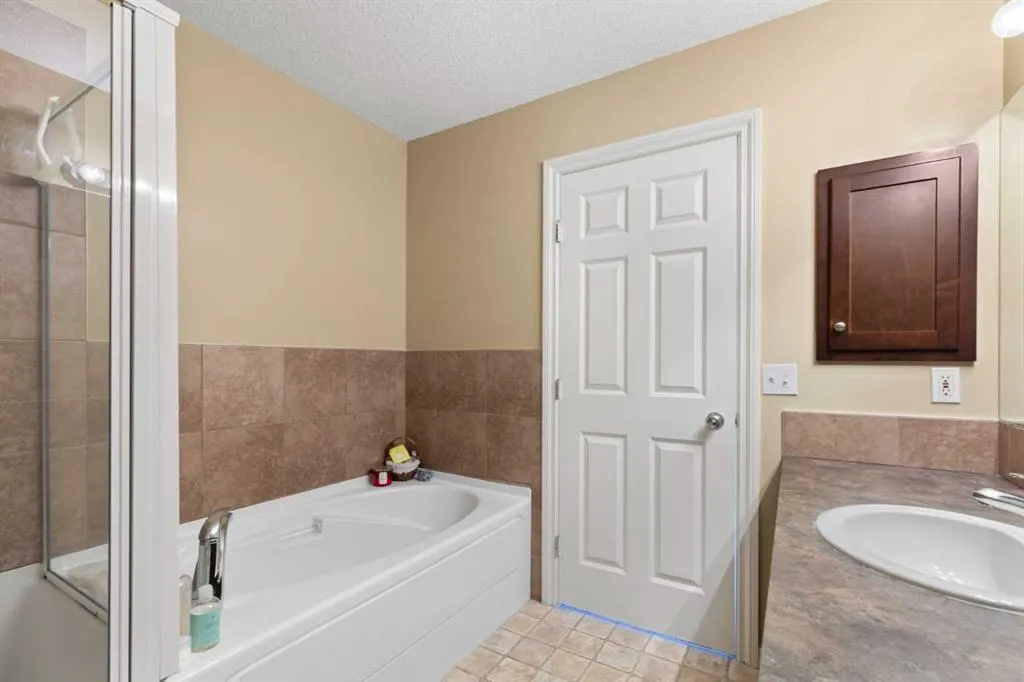 11 Royal Crest Court NW