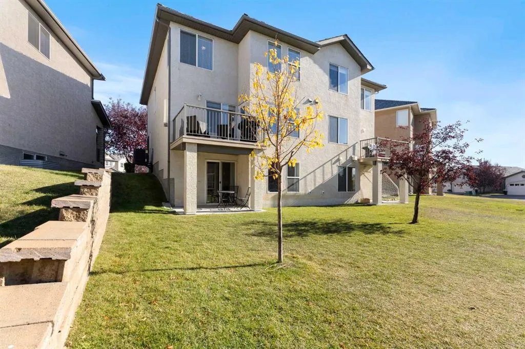 11 Royal Crest Court NW