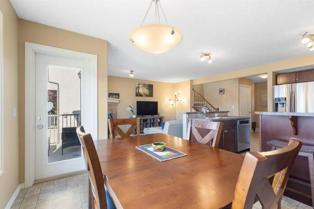 11 Royal Crest Court NW