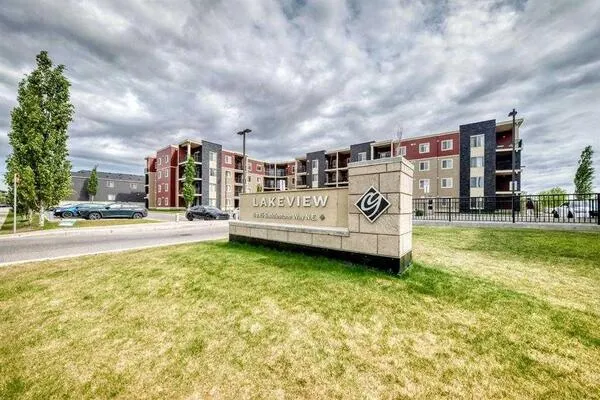 5 saddlestone Way NE #106