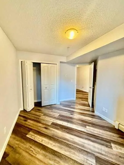 5 saddlestone Way NE #106