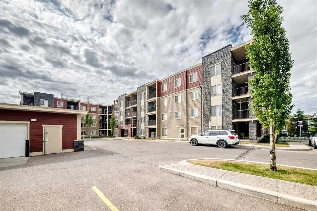5 saddlestone Way NE #106