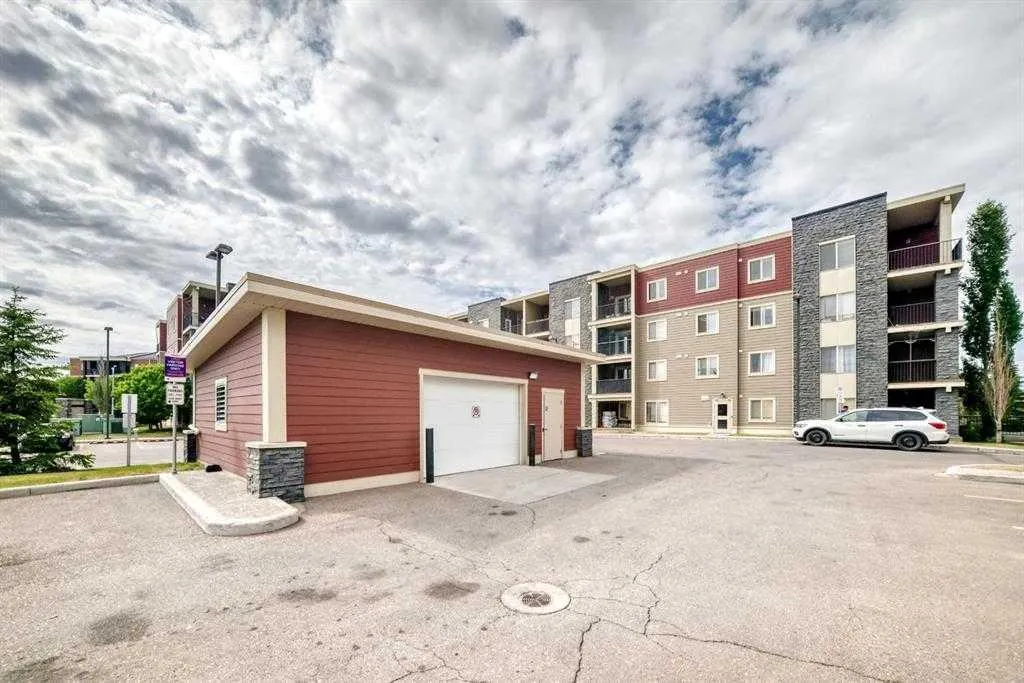 5 saddlestone Way NE #106