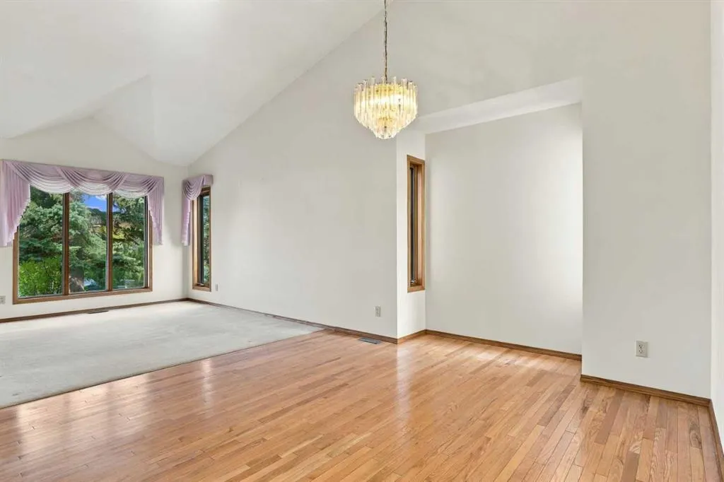 51 Edgebrook Circle NW