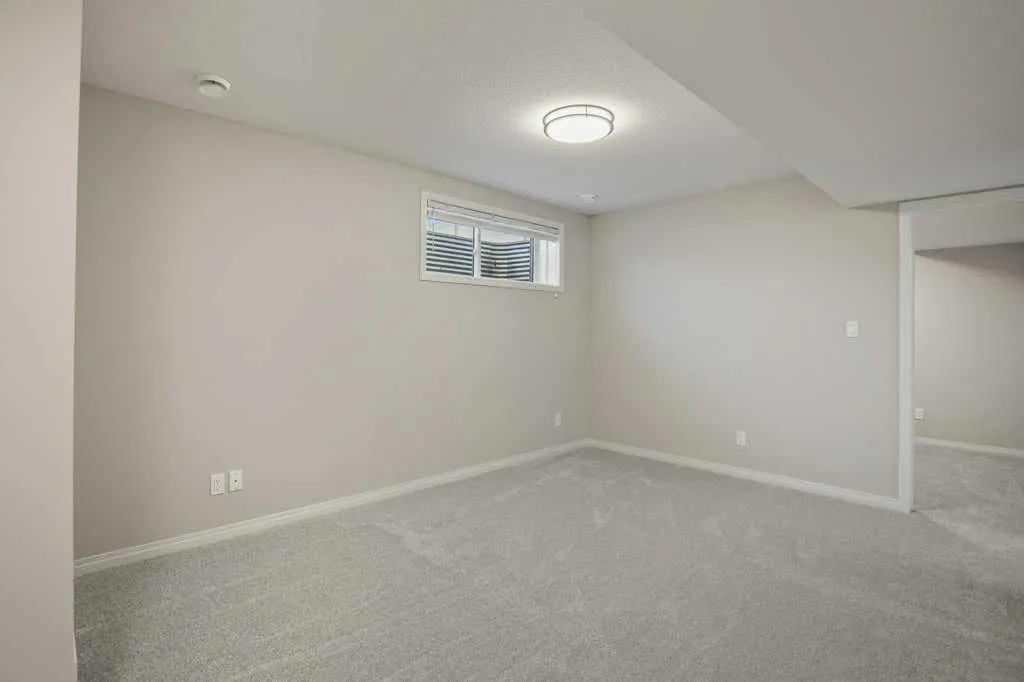 1 Coventry Close