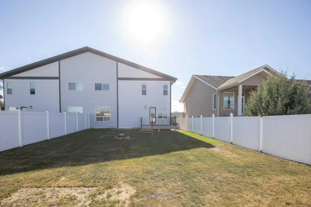 1 Coventry Close