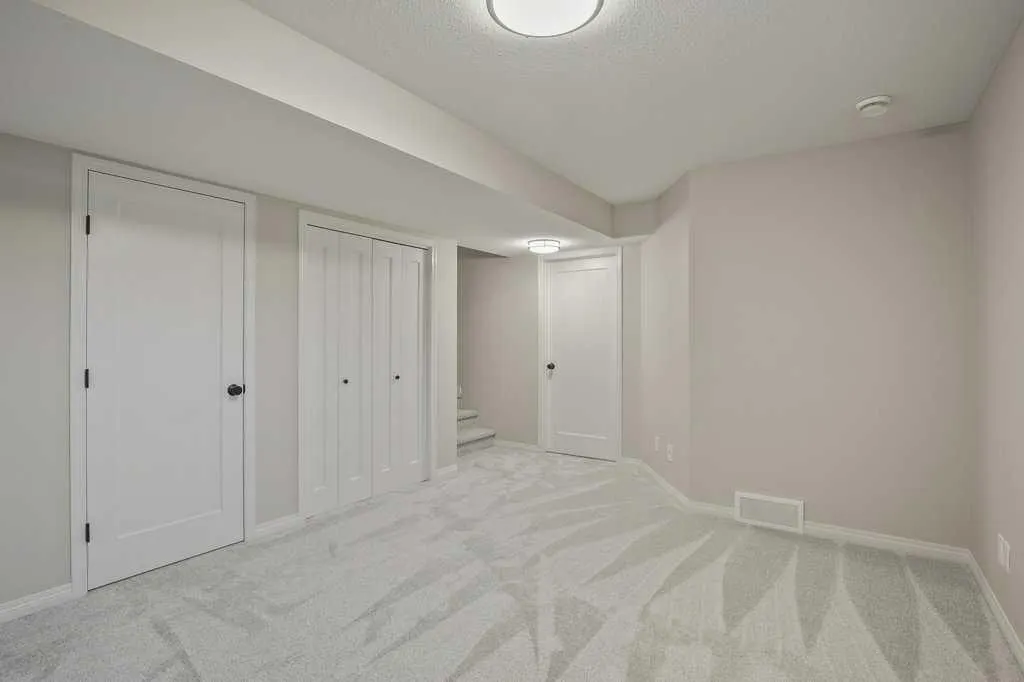 1 Coventry Close