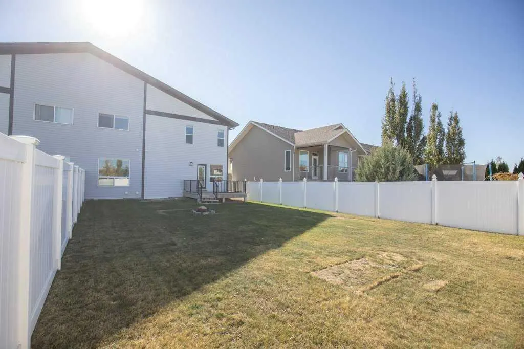 1 Coventry Close