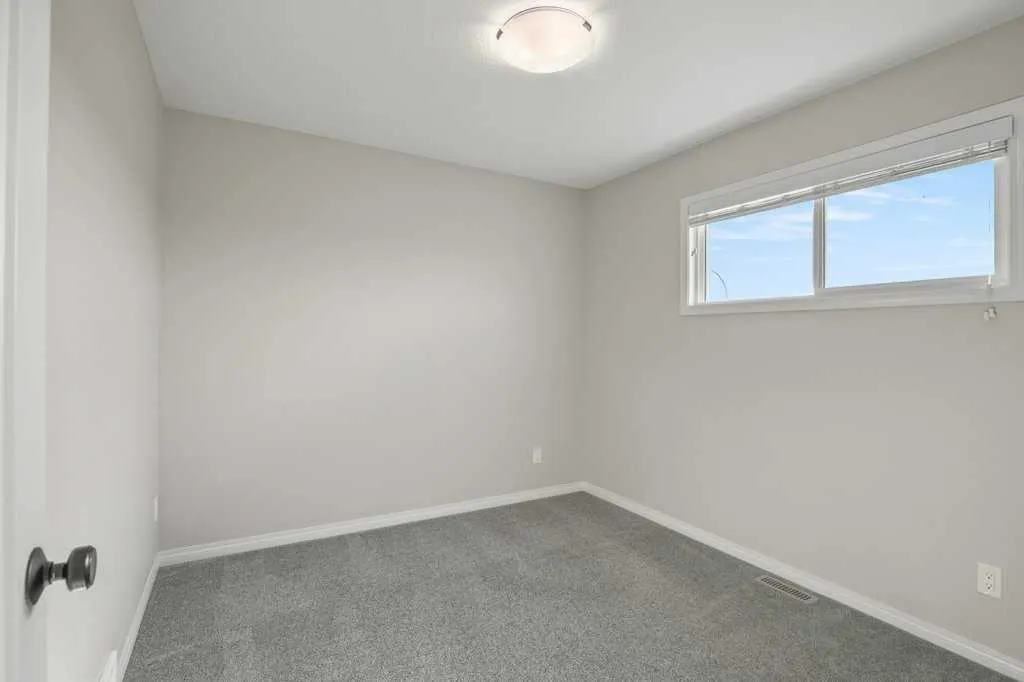 1 Coventry Close