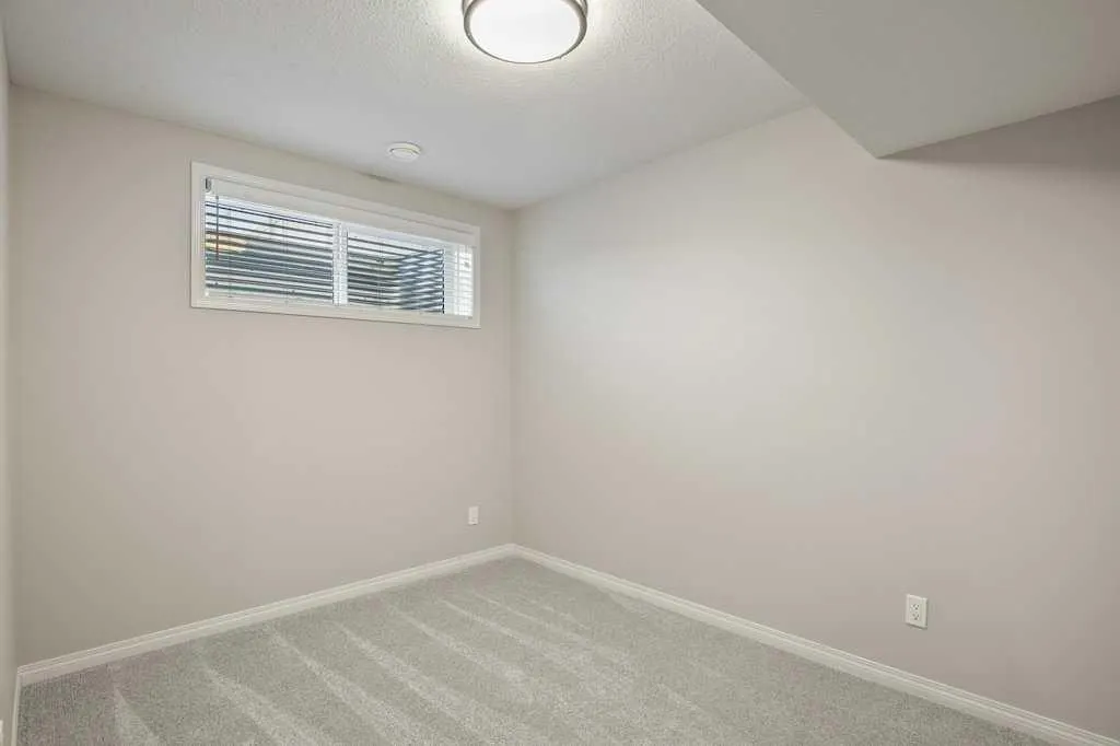1 Coventry Close