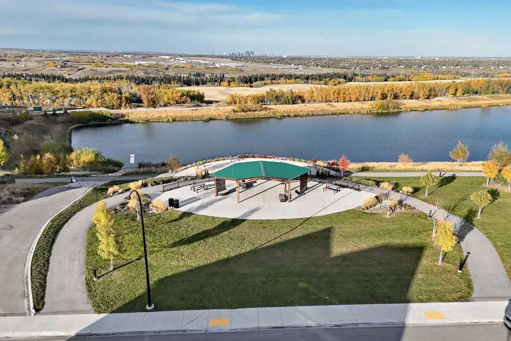 28 Veranda Boulevard SW