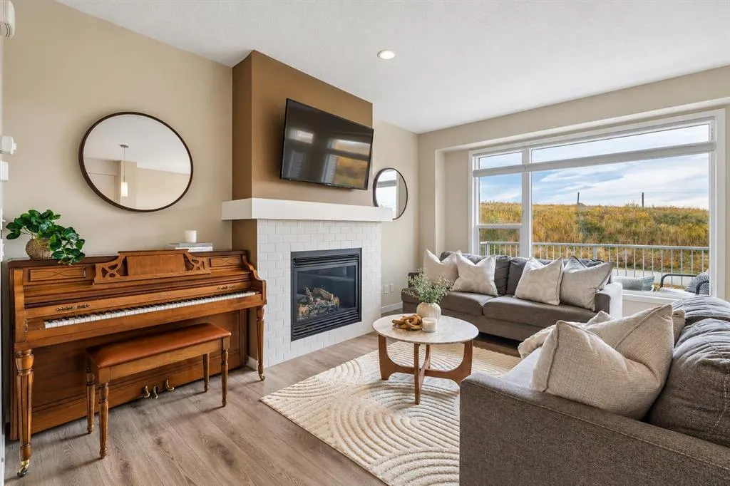63 Fireside Crescent