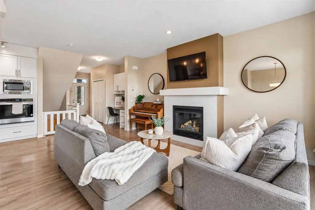 63 Fireside Crescent
