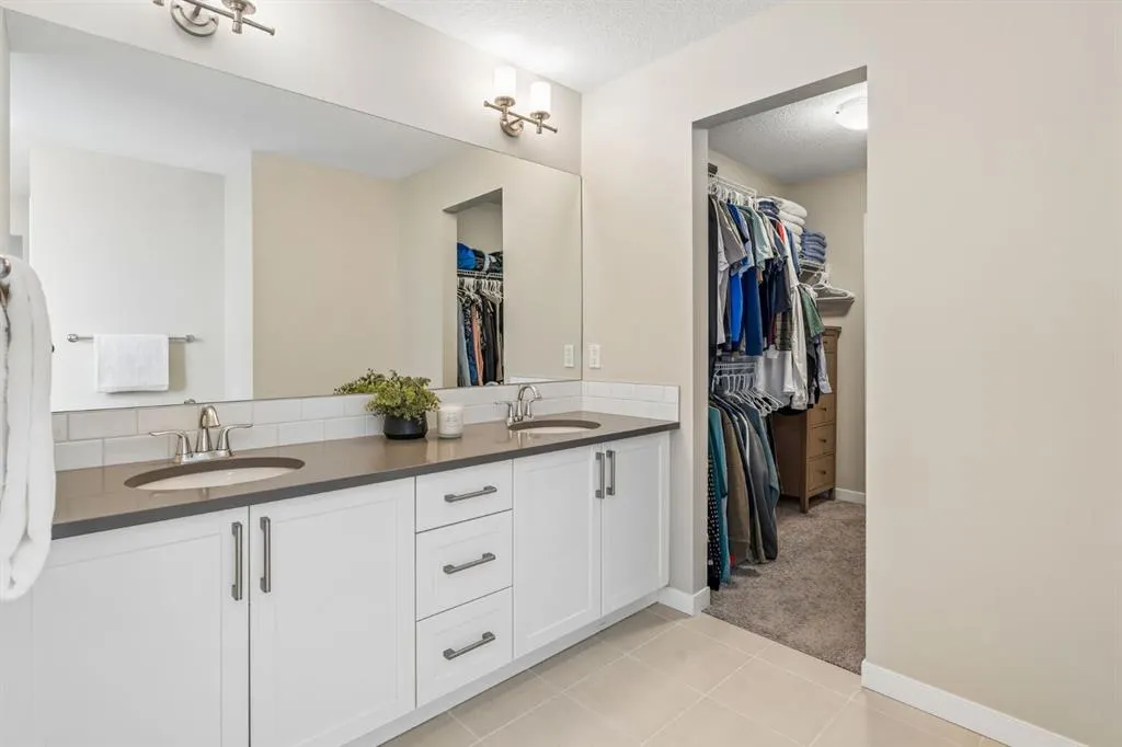 63 Fireside Crescent