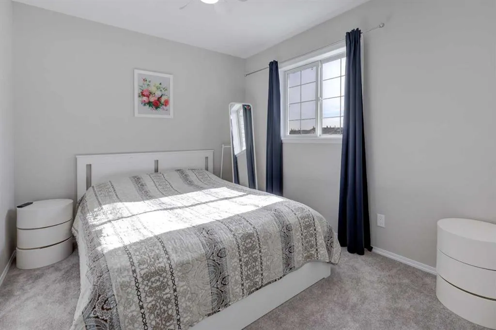 68 Arbour Crest Road NW