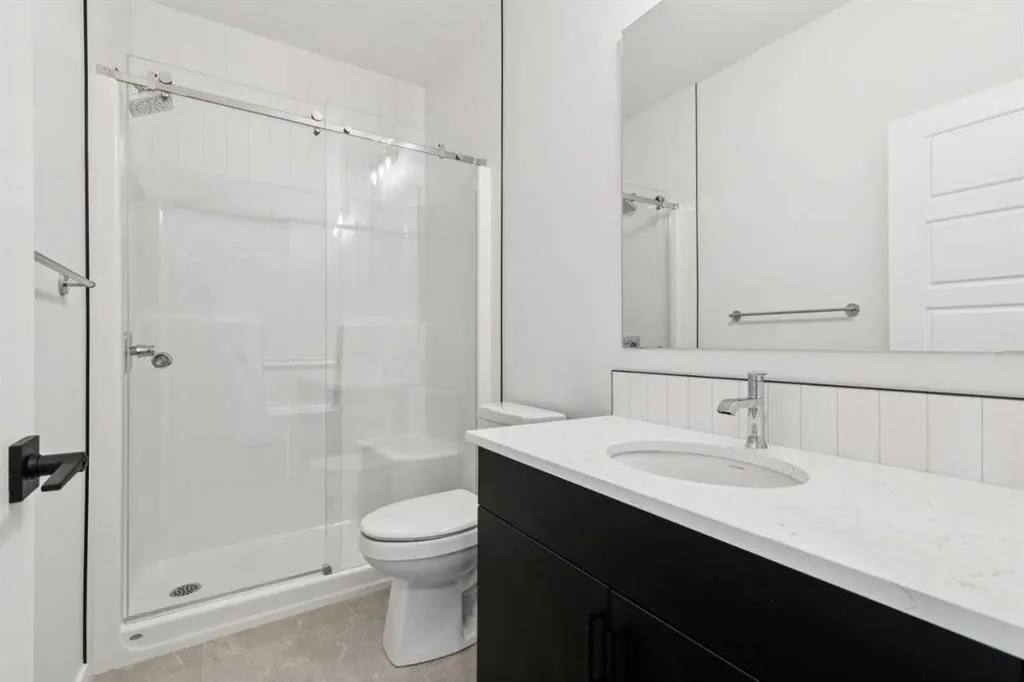 532 Buffaloberry Manor SE