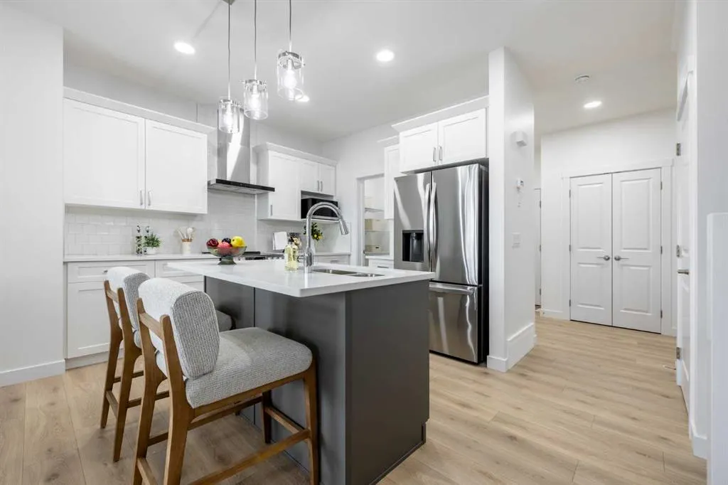 393 Sora Park SE