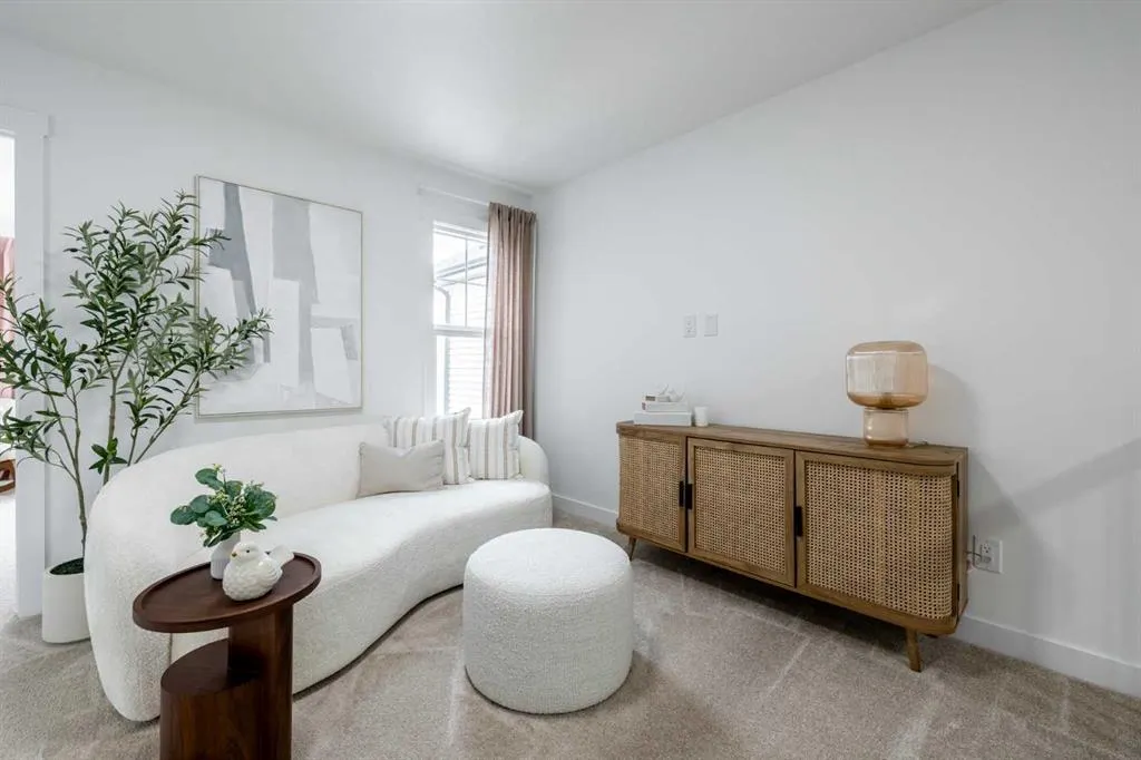 393 Sora Park SE