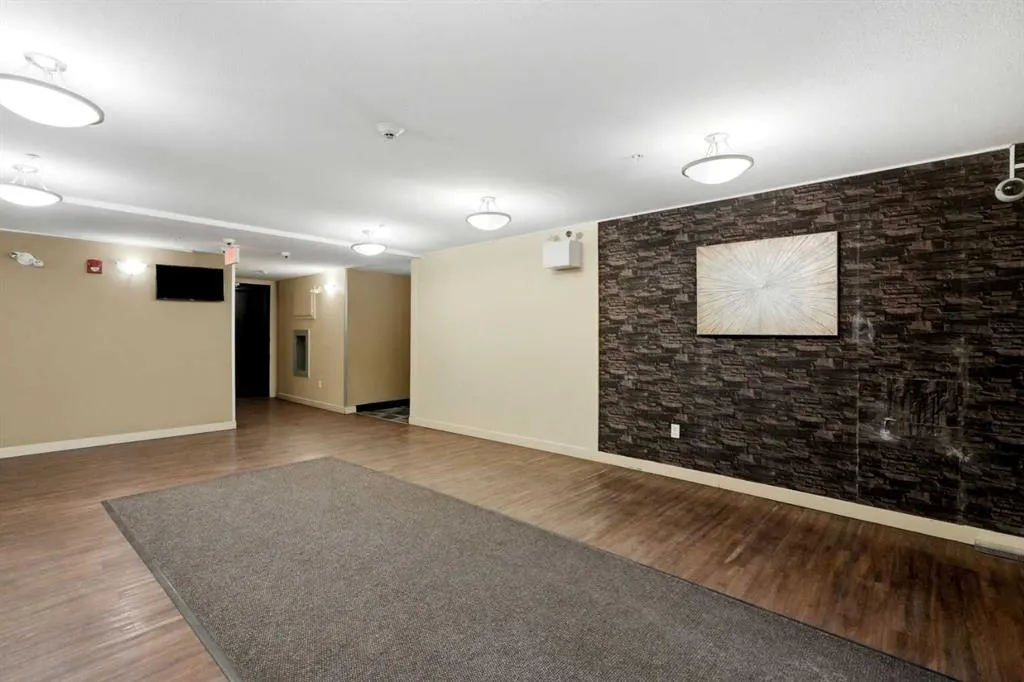 7110 80 Avenue NE #215