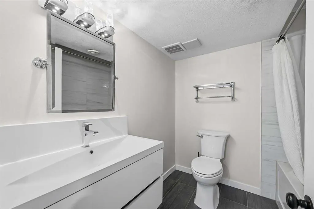 125 Seagreen Passage