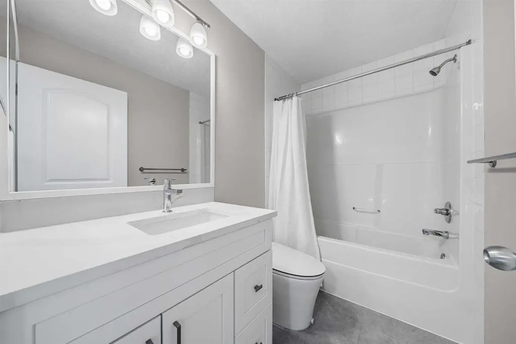 125 Seagreen Passage