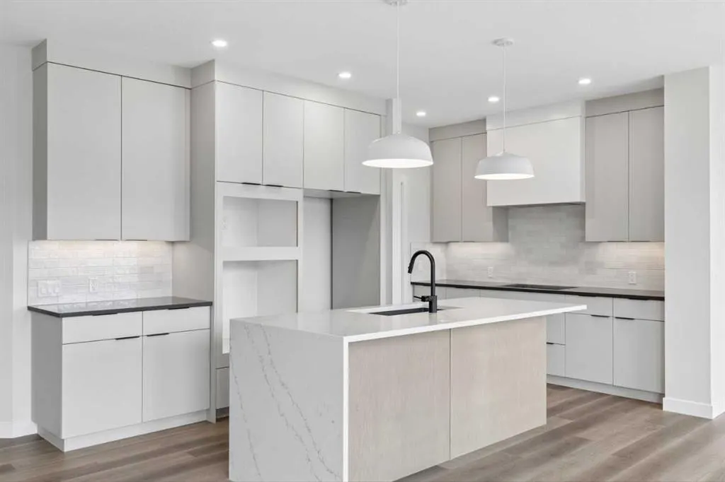 42 Verdure Place SW