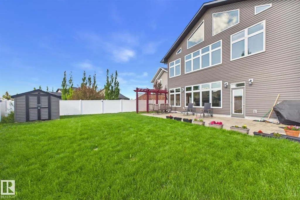 48 Lundberg Crescent