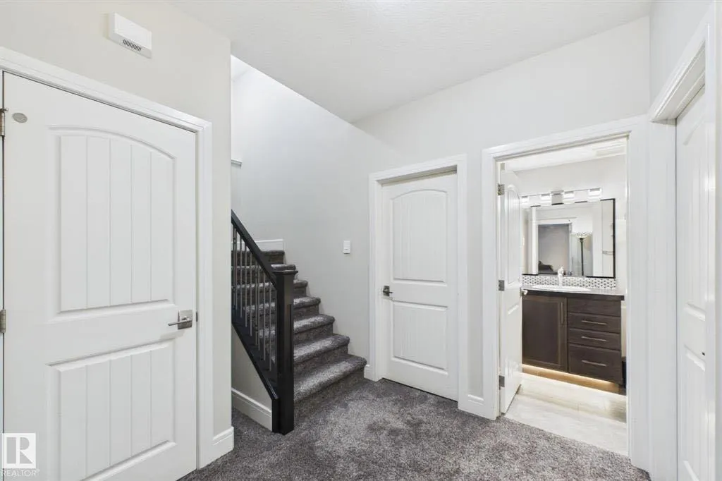 48 Lundberg Crescent