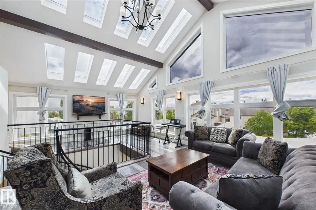 48 Lundberg Crescent