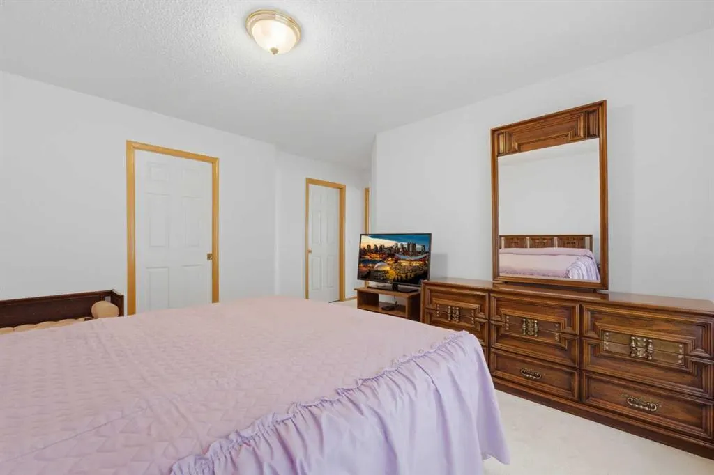 614 Sierra Madre Court SW