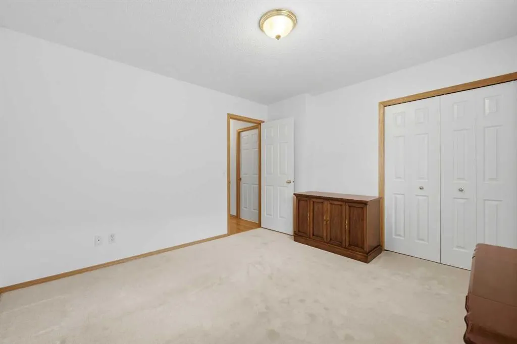 614 Sierra Madre Court SW