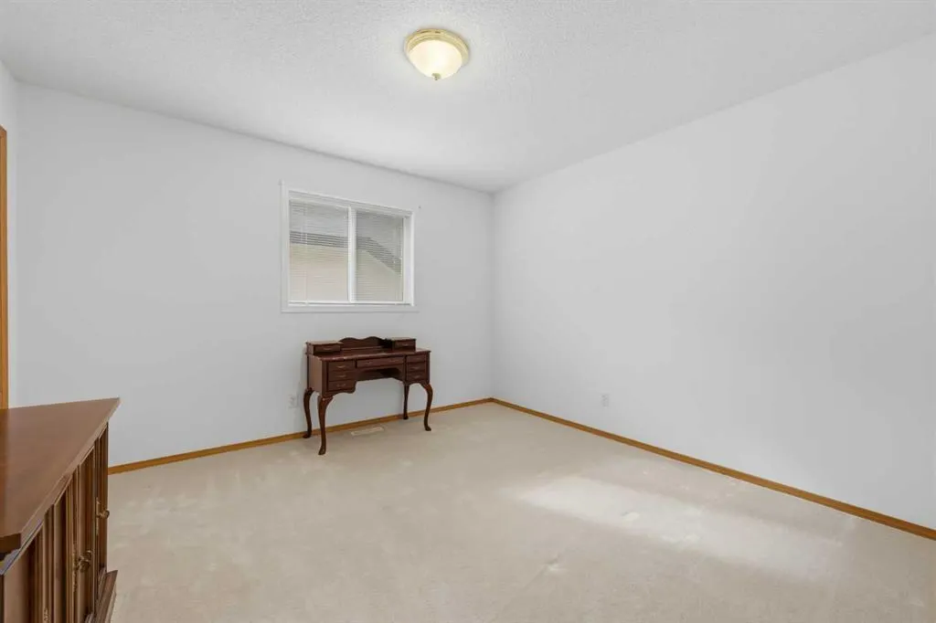 614 Sierra Madre Court SW
