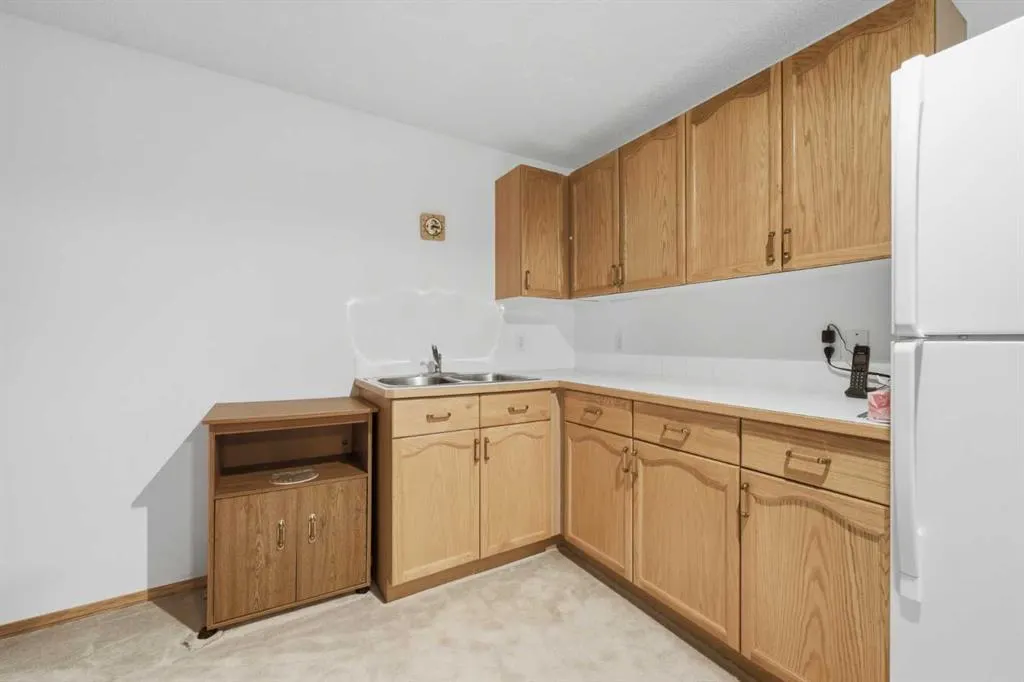 614 Sierra Madre Court SW