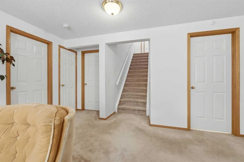 614 Sierra Madre Court SW
