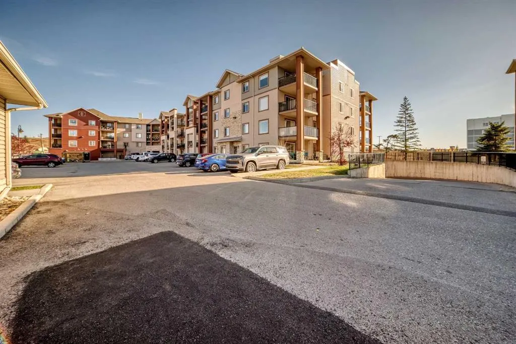 505 Railway Street W #1420