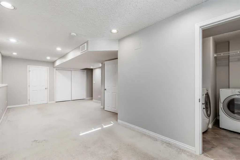 703 Luxstone Square SW #101