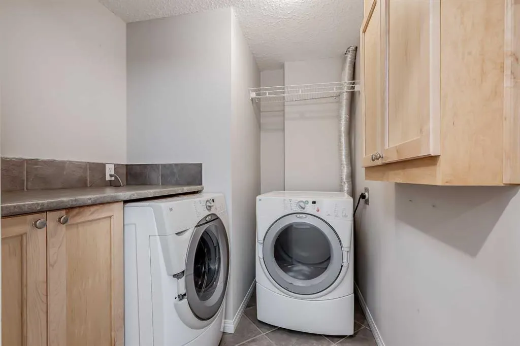 703 Luxstone Square SW #101